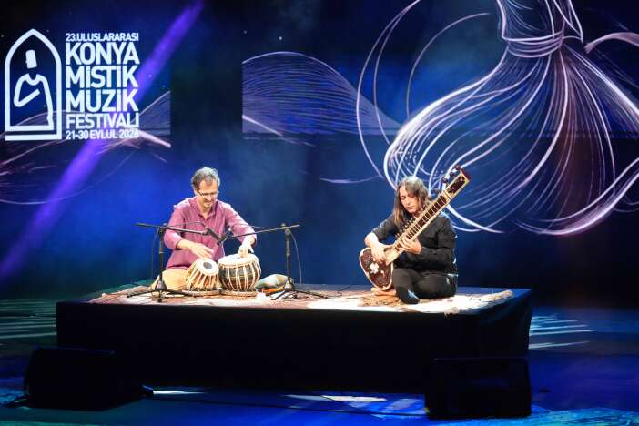 kubadan-tunusa-dunya-muzigi-konyada-buyuk-festivalde-son-3-gun-heyecani