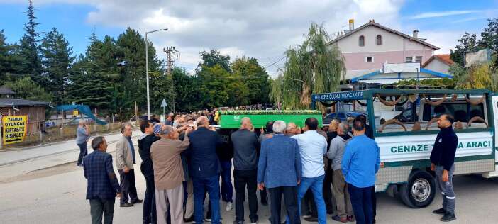 konya-ciftcisi-son-gorevi-yapti-baskan-saban-guven-topraga-verildi