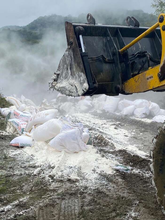 yakalanmasalar-vatandasa-yedireceklerdi-75-ton-boceklenmis-un-imha-edildi