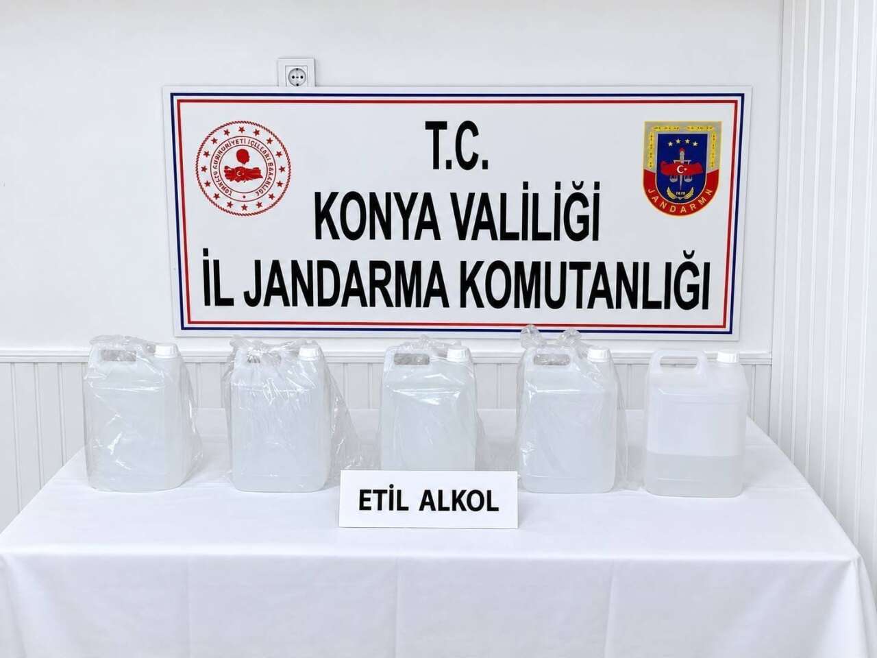 konyada-kacakcilardan-geriye-bunlar-kaldi-degeri-915-bin-tl