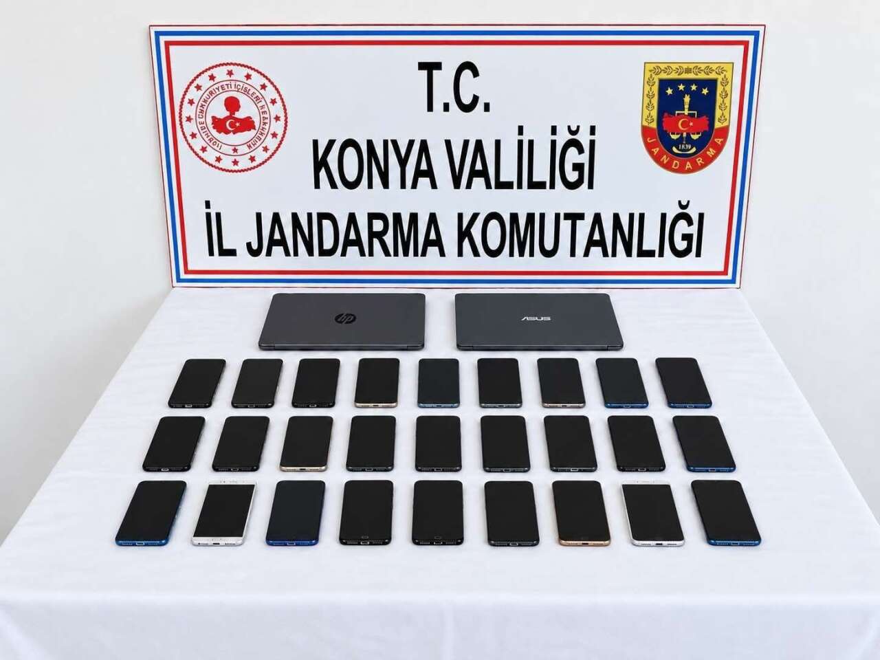 konyada-kacakcilardan-geriye-bunlar-kaldi-degeri-915-bin-tl