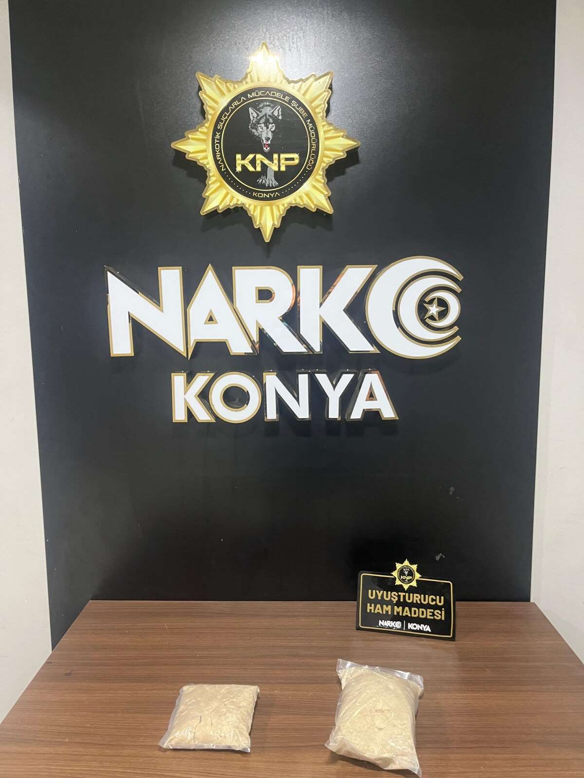 konyada-narkotik-ekipleri-harekete-gecti-105-bin-adet-yakalandi