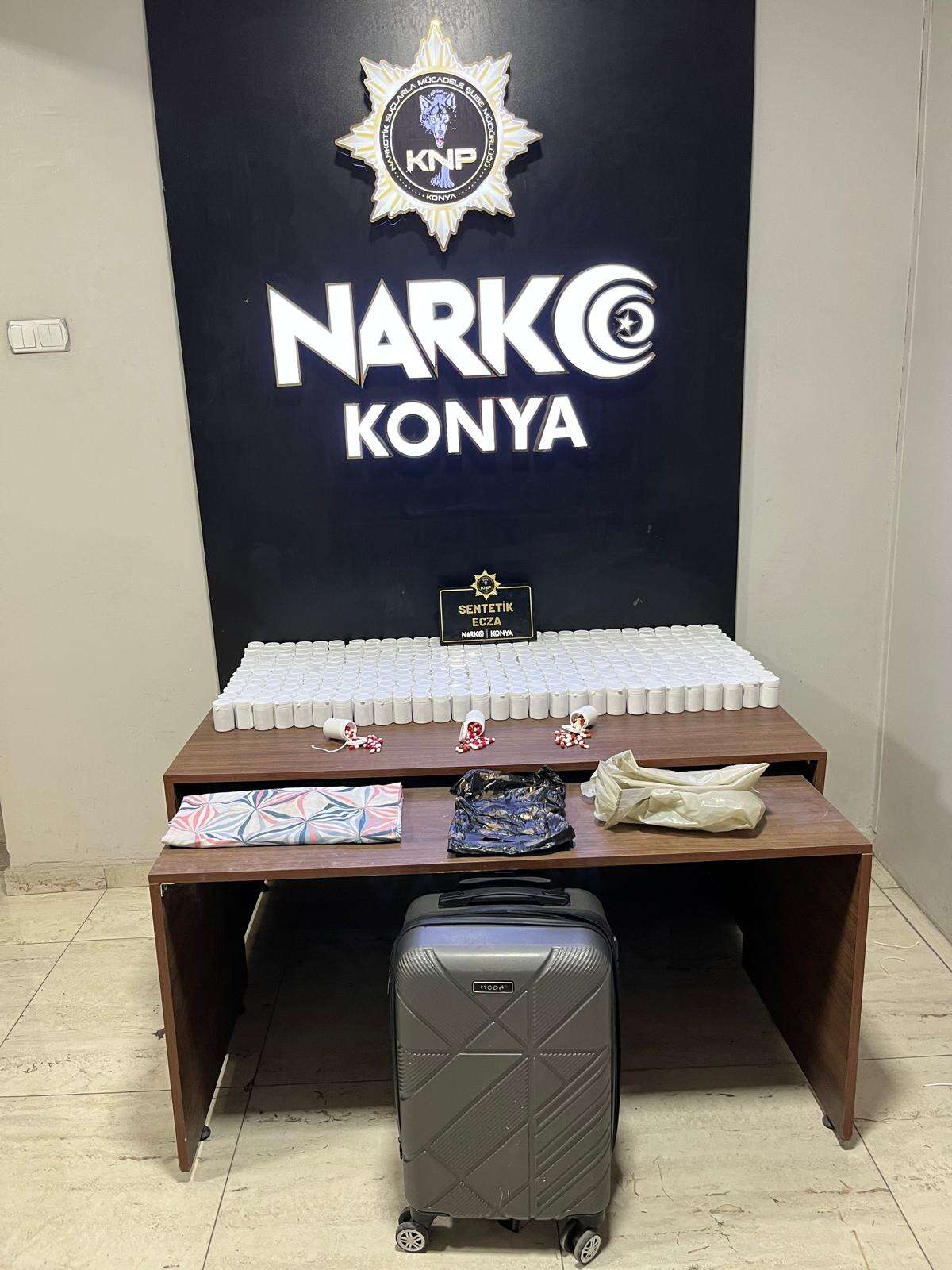konyada-narkotik-ekipleri-harekete-gecti-105-bin-adet-yakalandi