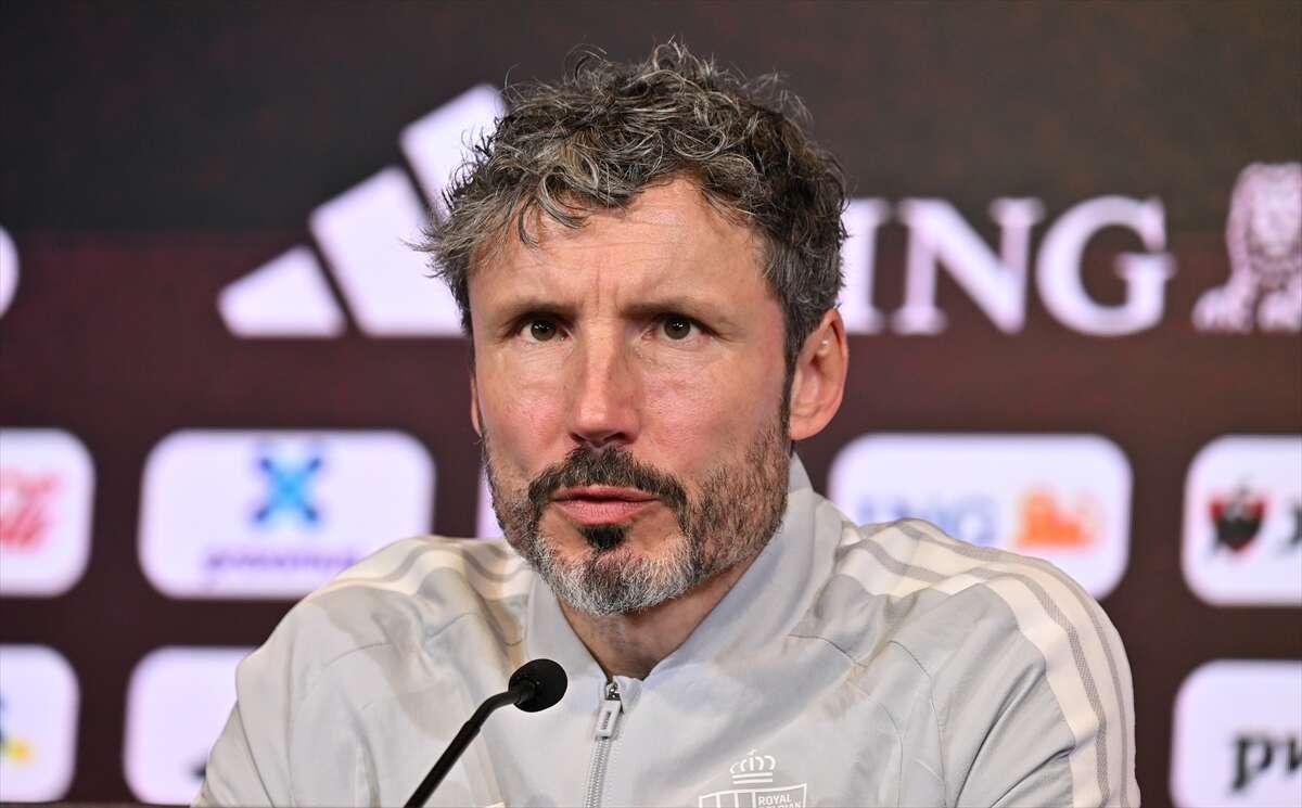 turkiye-maci-oncesi-belcikada-trossard-gelismesi-mark-van-bommel-duyurdu