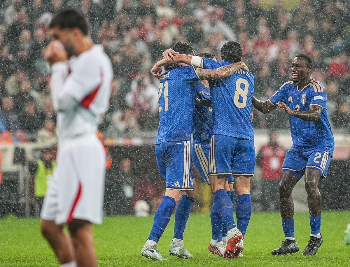 konyasporlu-adil-demirbag-belcika-macinda-da-yok-taraftarlar-tepkili