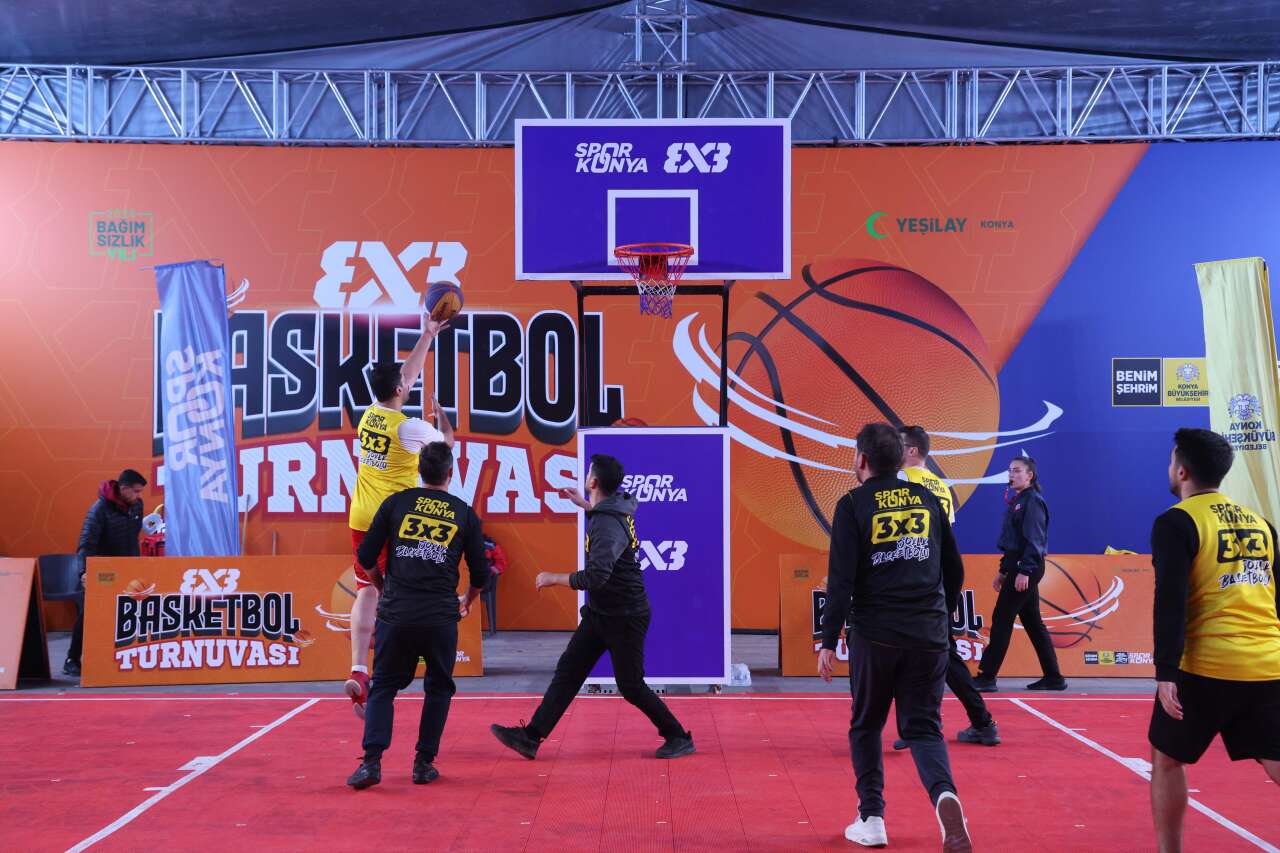 konyada-basketbol-soleni-32-takim-sampiyonluk-icin-yarisiyor