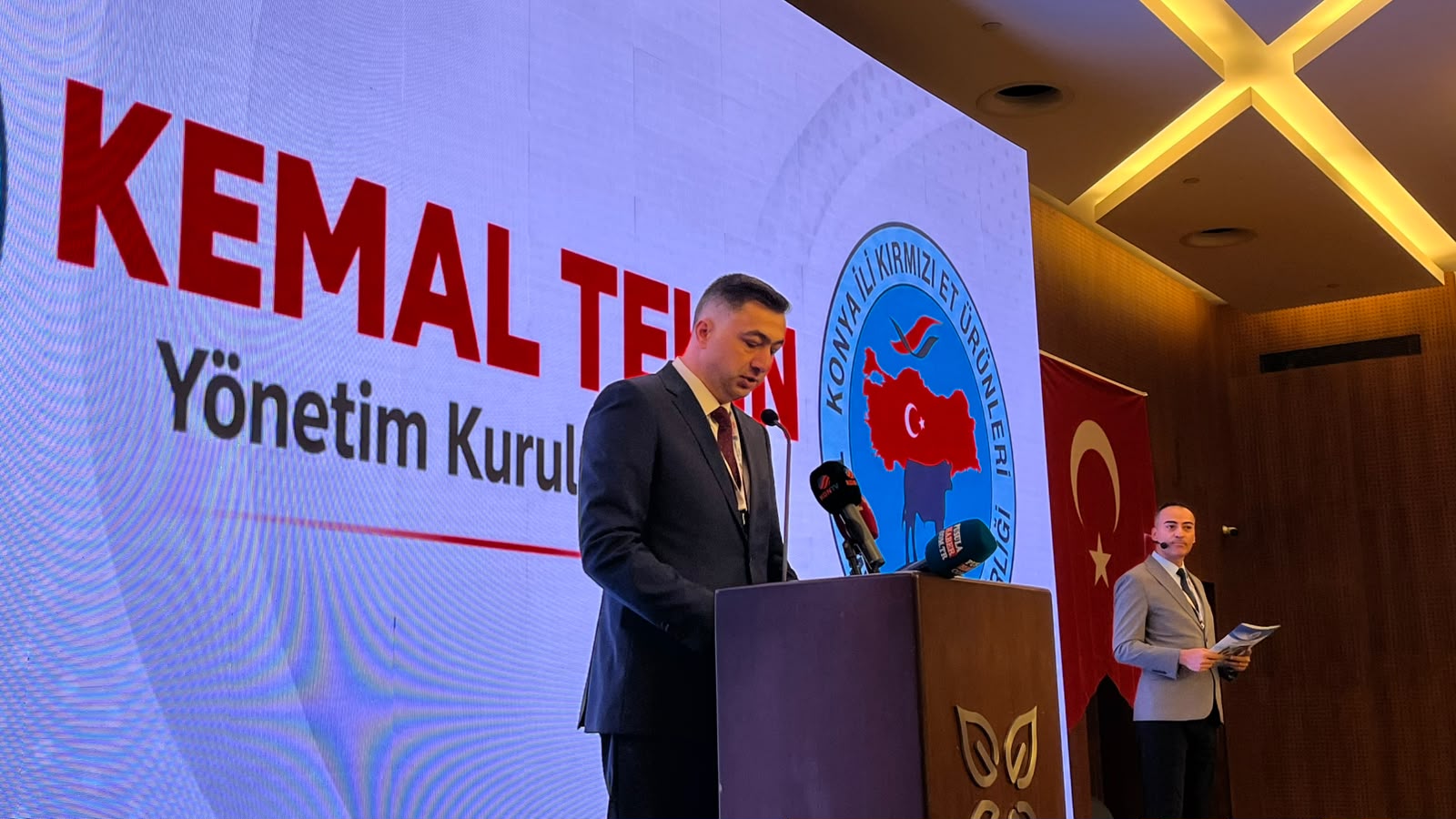 konyada-kirmizi-et-zirvesi-baskan-tekin-uretici-vurgusu-yapti