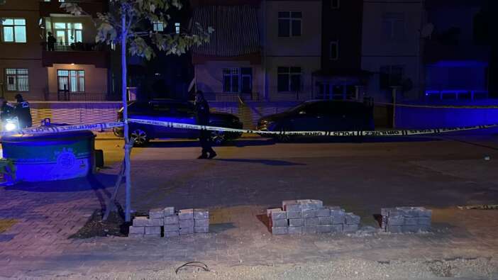 yer-konya-bosanma-asamasindaki-esini-cocugunun-gozu-onunde-vurdu