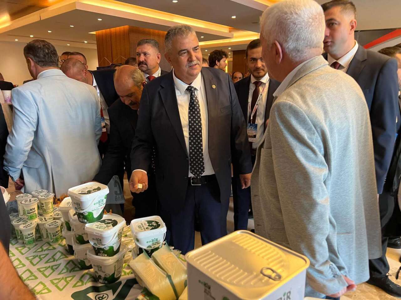 enbir-urunleri-konyadaki-sempozyumda-buyuk-ilgi-gordu