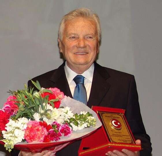 yesilcamin-altin-cocugu-goksel-arsoy-hayatini-kaybetti