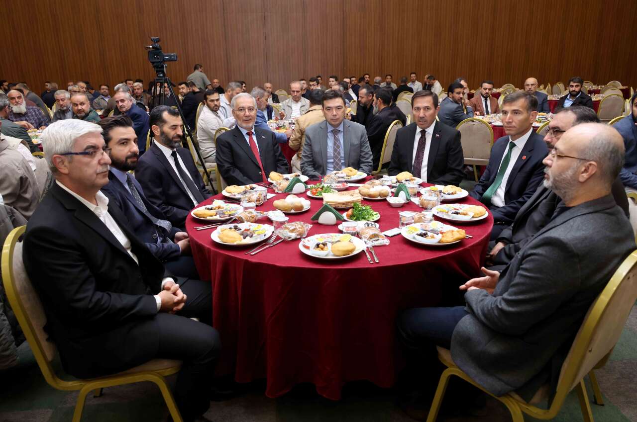 karatayda-din-gorevlilerine-ozel-program-anlamli-bulusmada-bir-araya-geldiler