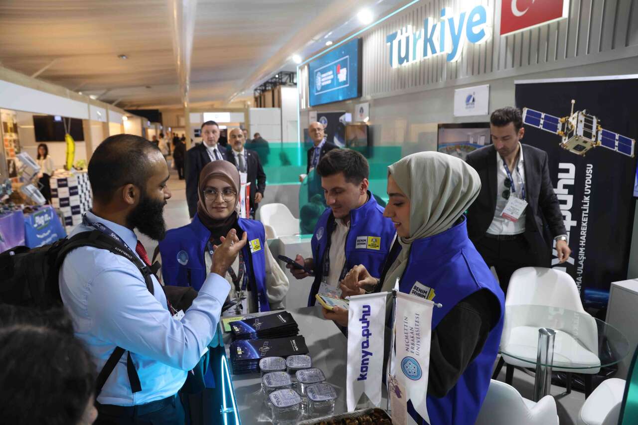 konya-gozunu-uzaya-dikti-dev-kongrede-dunyaya-tanitiliyor