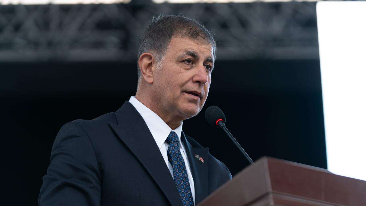 ak-partiye-gecen-cemil-tugay-kimdir