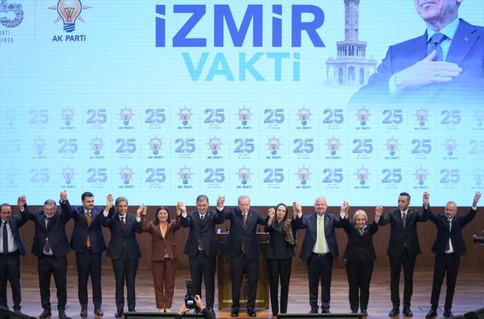 cemil-tugay-ak-partiye-katildi-ilk-sozleri-gundem-oldu