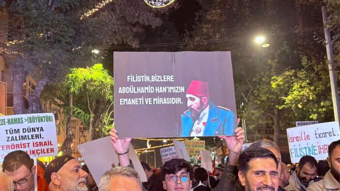 konyada-meydanlar-filistin-icin-doldu-baskan-altay-da-katildi
