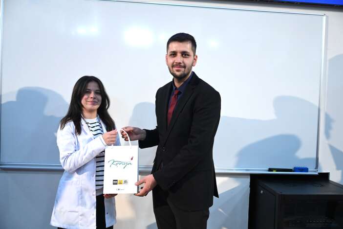 konyadan-7-ekim-mesaji-baskan-altay-universiteli-genclerden-tek-sey-istedi