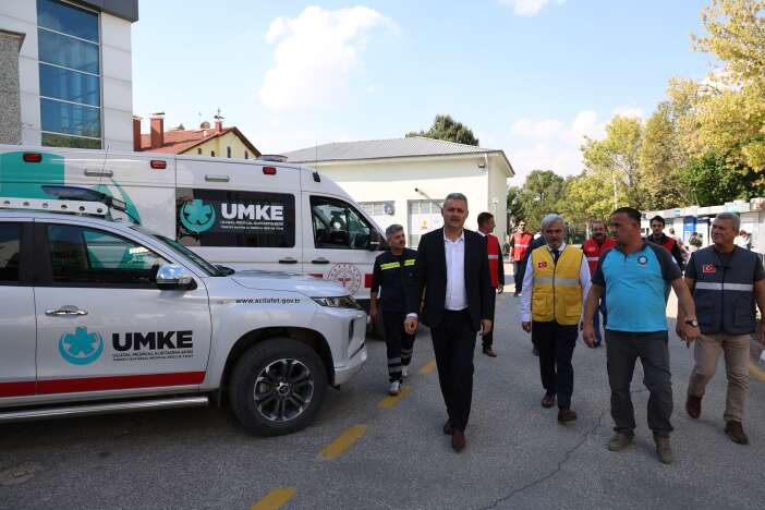 konyada-76-buyuklugundeki-deprem-alarmiyla-hastane-acil-tahliye-edildi