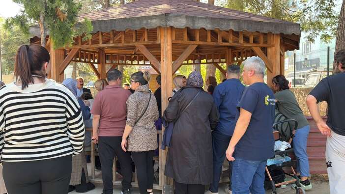 okulda-alarm-27-ogrenci-hastaneye-kaldirildi-egitime-ara-verildi