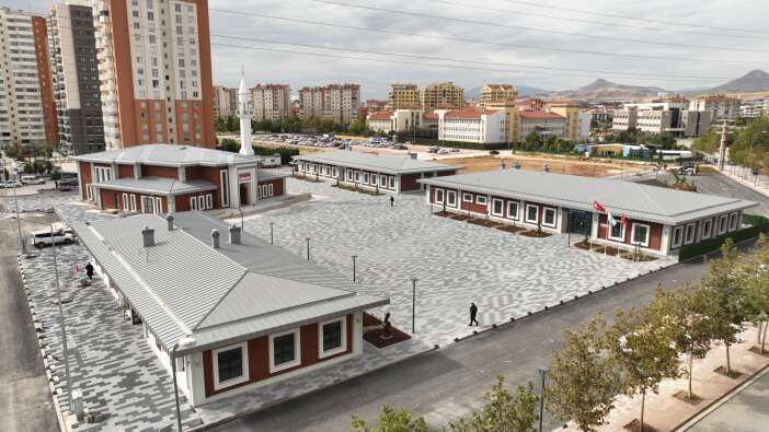 selcuklunun-yeni-mahalle-kulliyesini-tbmm-baskani-acti