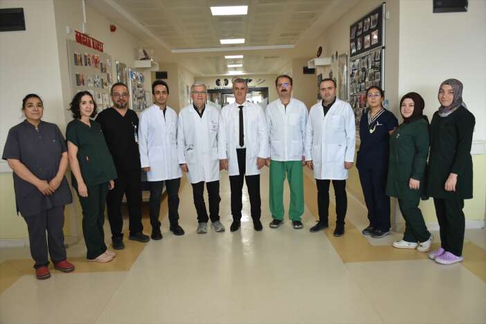 konyada-iki-aileyi-birbirine-baglayan-mucize-esler-bobreklerini-degistirdi