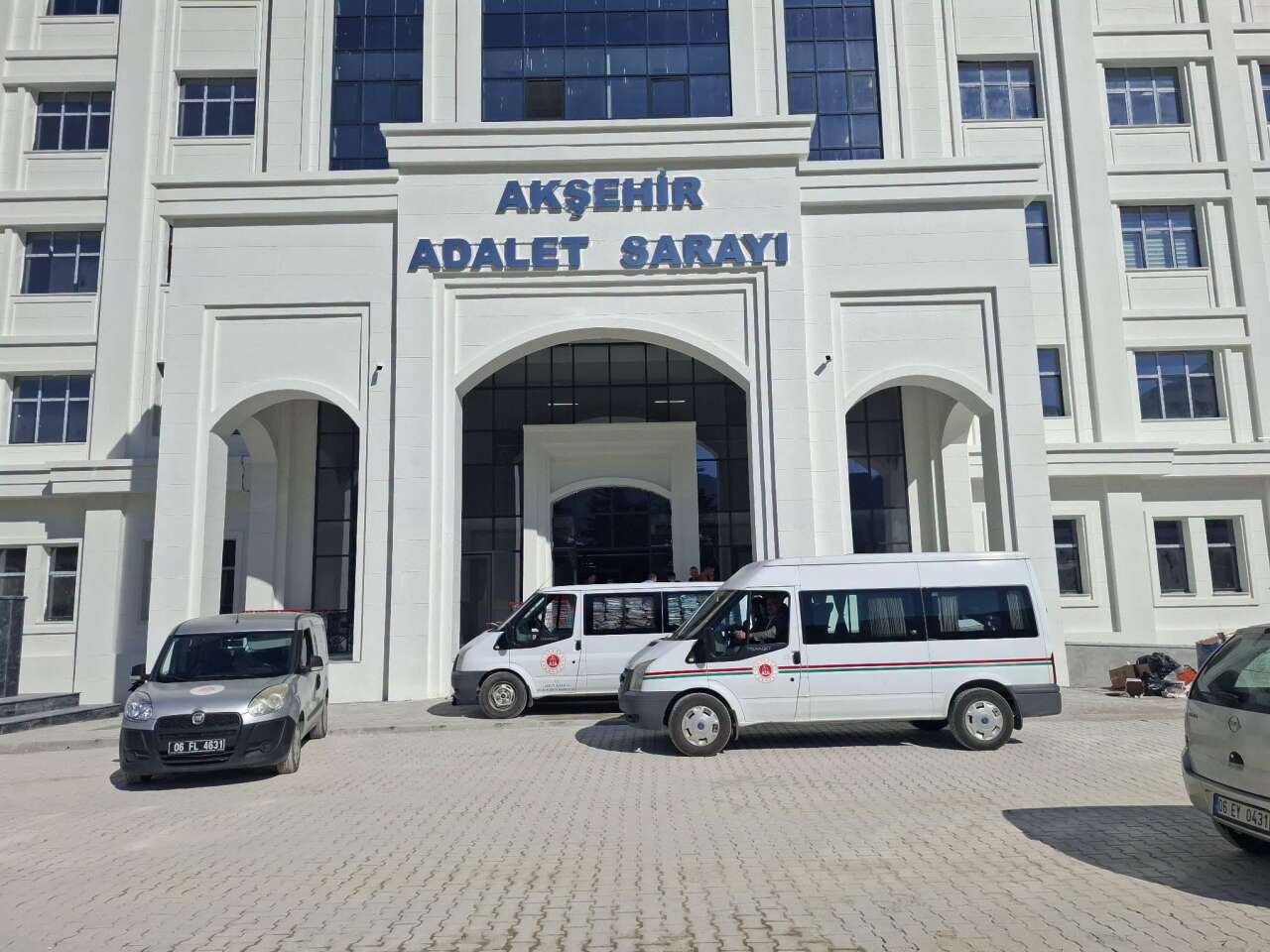 konyanin-yeni-adalet-sarayi-tamamlandi-pazartesi-gunu-aciliyor