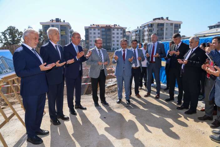 meramda-kamu-kurumlari-ayni-bolgede-toplaniyor-yeni-bina-boyle-olacak