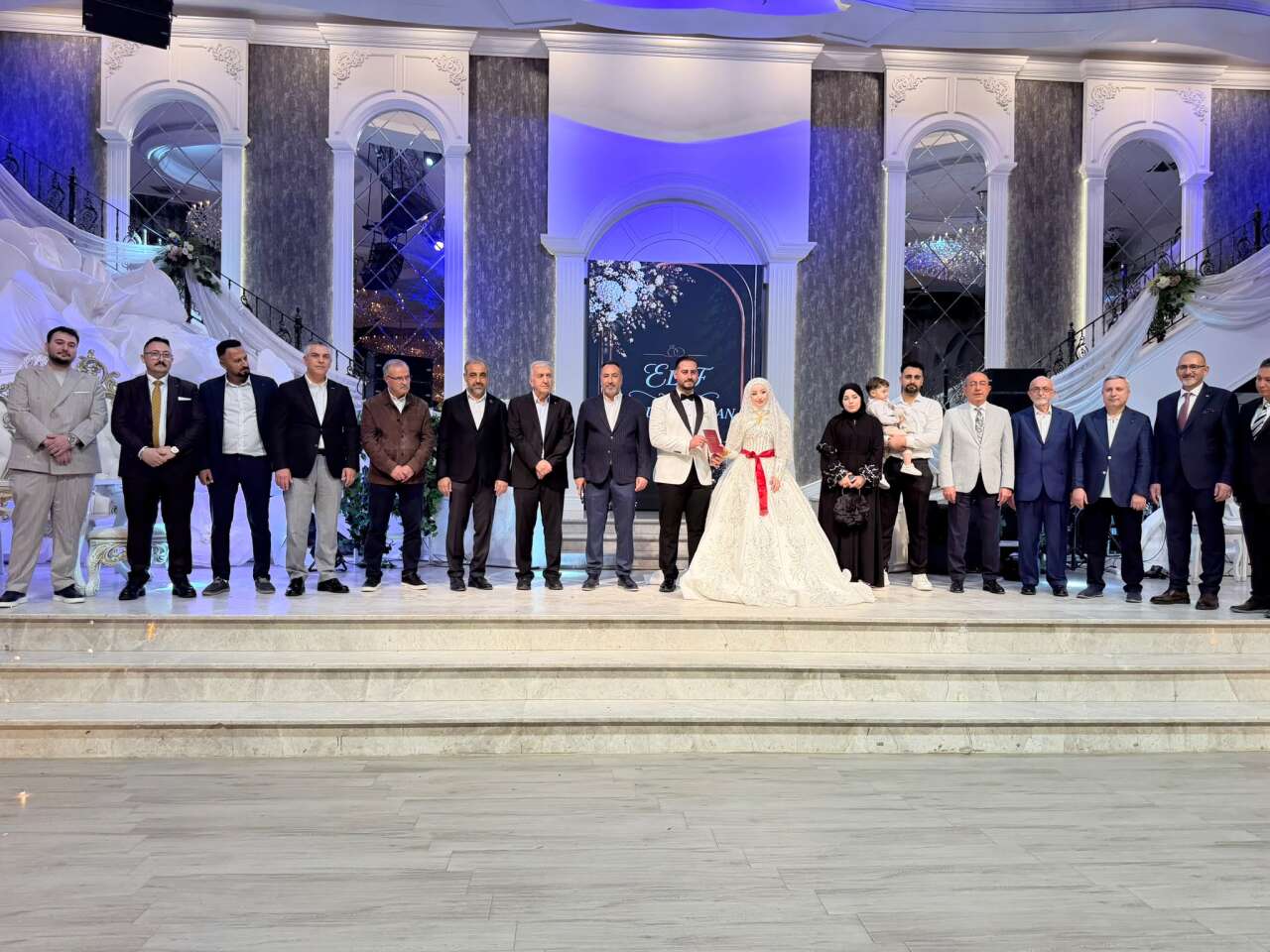 ali-kocakin-mutlu-gunu-oglu-abdurrahman-dunyaevine-girdi