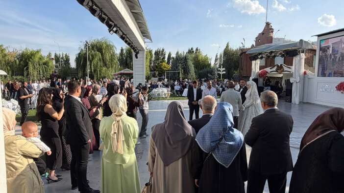 konyada-kaleli-ve-yucedag-ailelerinin-mutlu-gunu-nikahi-baskan-kavus-kiydi