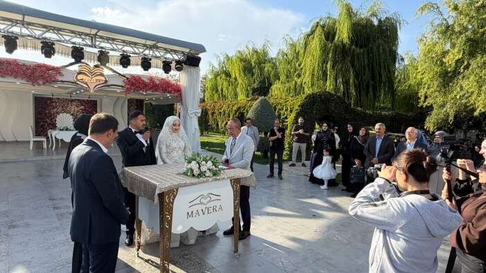 konyada-kaleli-ve-yucedag-ailelerinin-mutlu-gunu-nikahi-baskan-kavus-kiydi