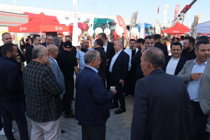 buyruk-grup-renault-trucks-fest-2026-ile-konya-is-dunyasini-bulusturdu