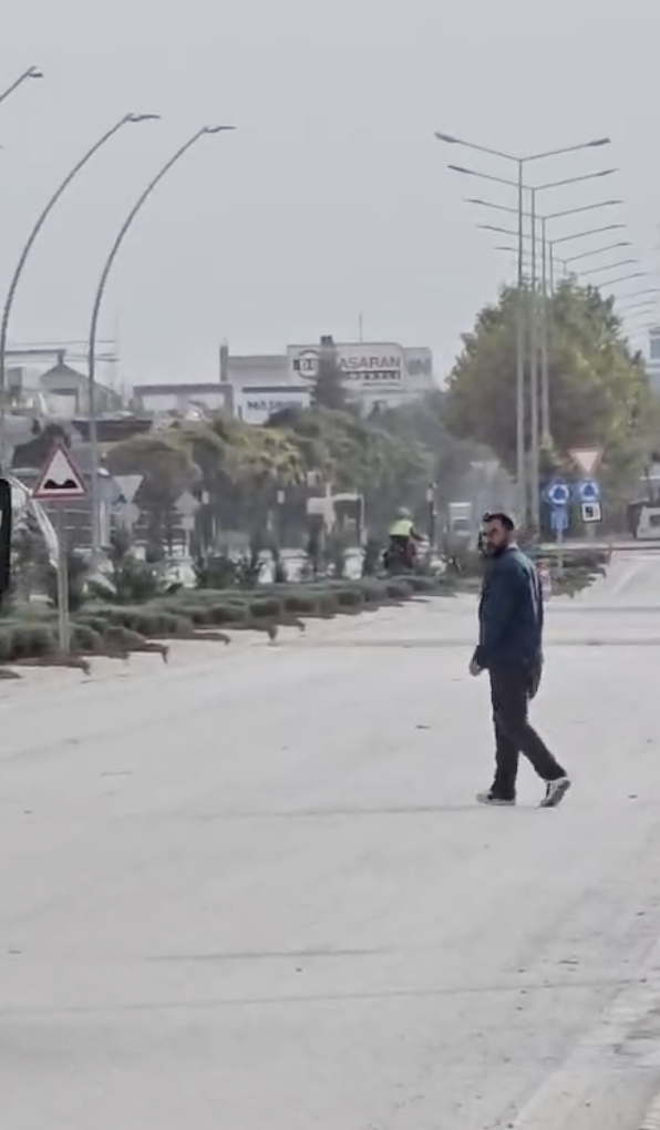 yer-konya-iceride-topallayarak-para-topladi-disarida-kosar-adim-yurudu