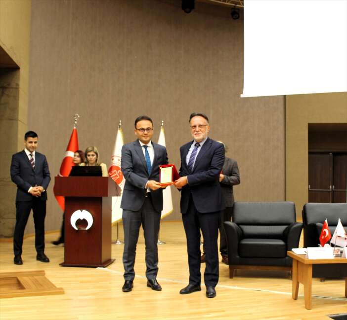 konyada-akademisyenler-bir-araya-geldi-denetimli-serbestlikte-aile-destegi-ele-alindi