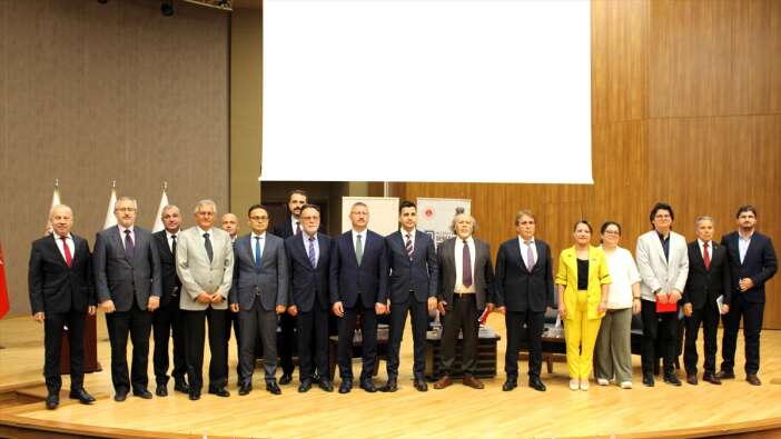 konyada-akademisyenler-bir-araya-geldi-denetimli-serbestlikte-aile-destegi-ele-alindi