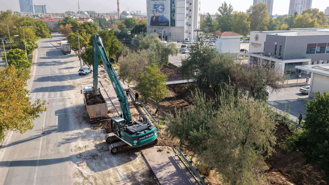 konyada-su-baskinina-karsi-kritik-adim-kanal-temizleniyor-golet-yapiliyor