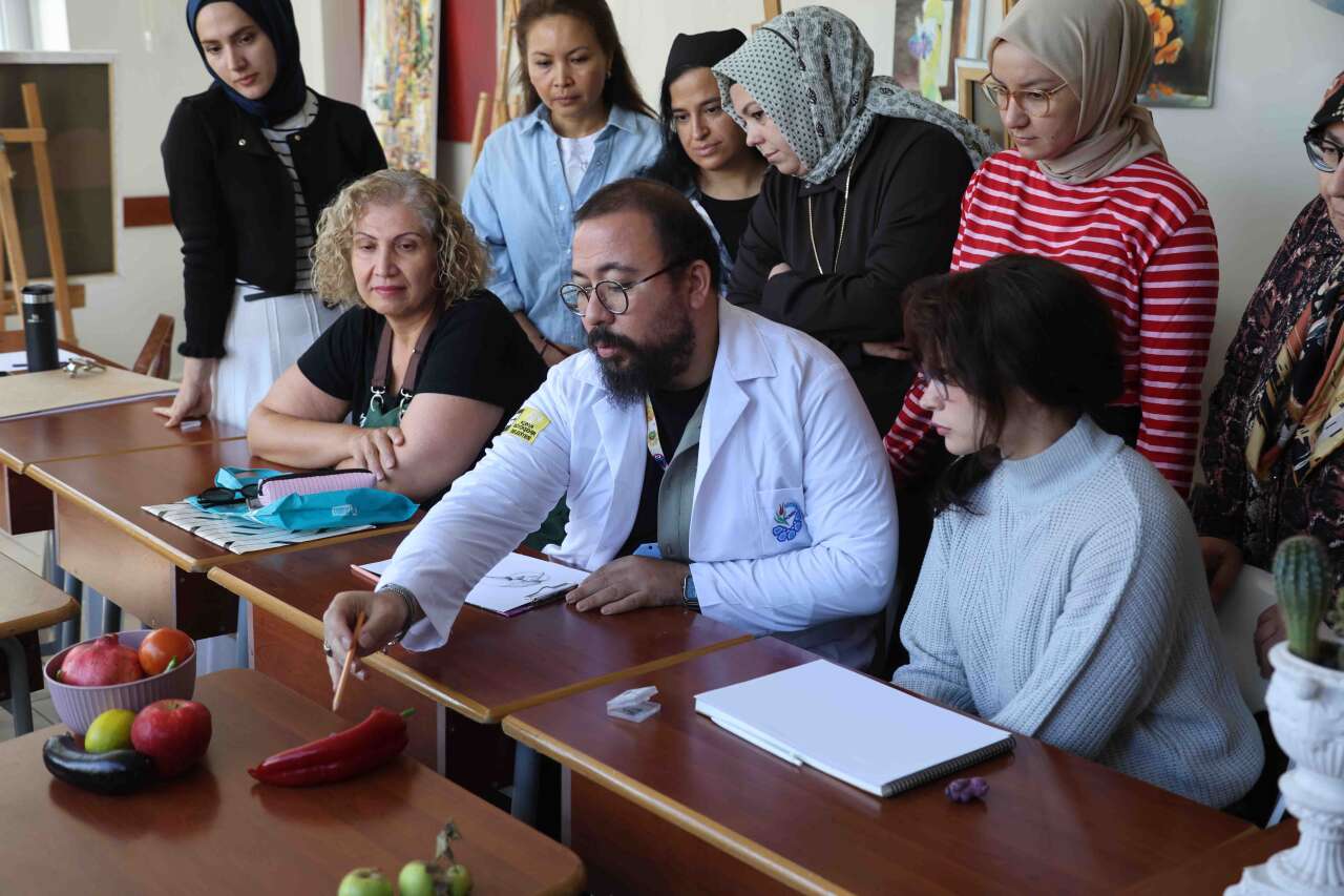 konyada-komek-ve-aseme-yogun-ilgi-78-bin-kursiyer-ders-basi-yapti