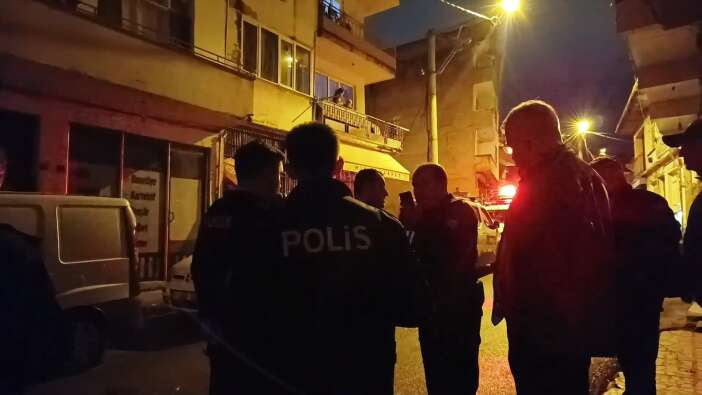 annesini-bicakla-rehin-aldi-devreye-ozel-harekat-girdi