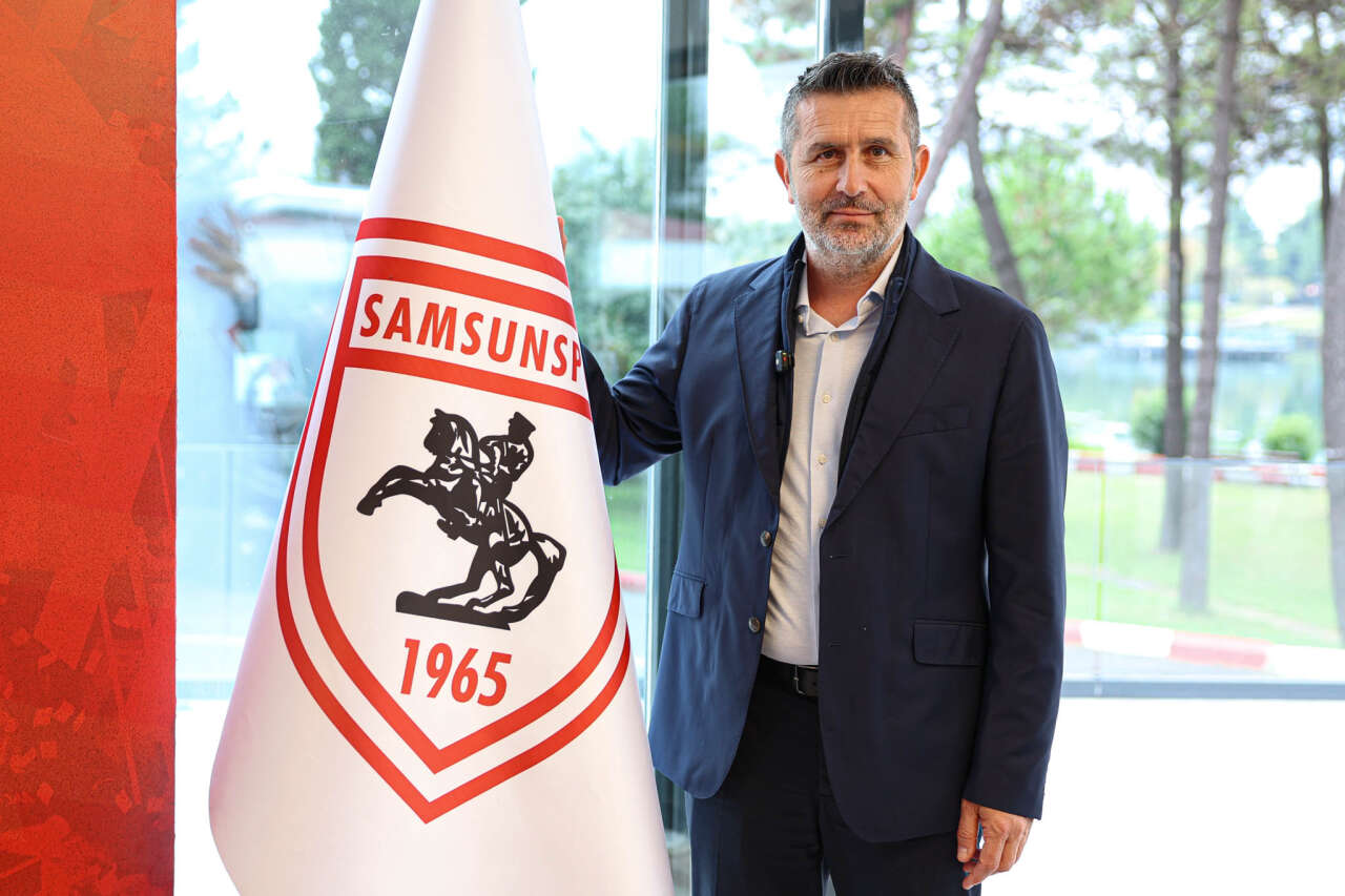 trabzonsporun-eski-teknik-direktoru-samsunspor-ile-sozlesme-imzaladi
