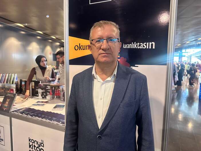 konya-kitap-gunlerinde-yogun-ilgi-yayinlar-yetmedi-takviye-yapiyorlar