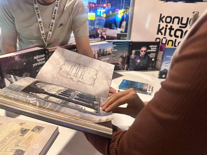 konya-kitap-gunlerinde-yogun-ilgi-yayinlar-yetmedi-takviye-yapiyorlar