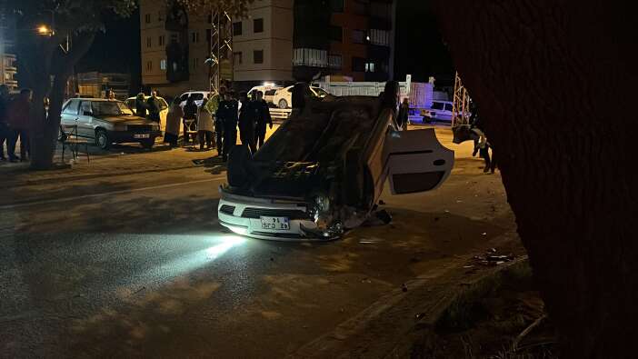 konyada-gece-saatlerinde-korkutan-kaza-carpismanin-siddetiyle-ters-dondu