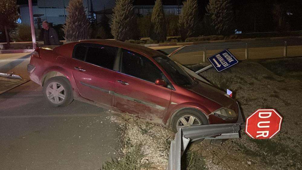 konya-plakali-otomobil-kaza-yapti-surucu-kayiplara-karisti-cezasi-plakaya-kesildi