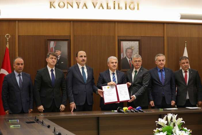 imzalar-atildi-konyaspor-sevdasi-okullara-tasiniyor