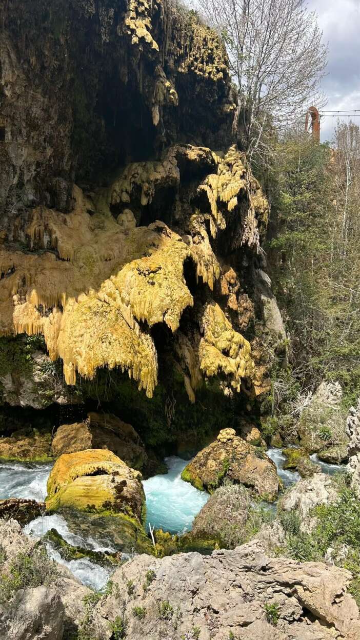 konyada-doganin-sakli-harikasi-her-mevsim-baska-guzel
