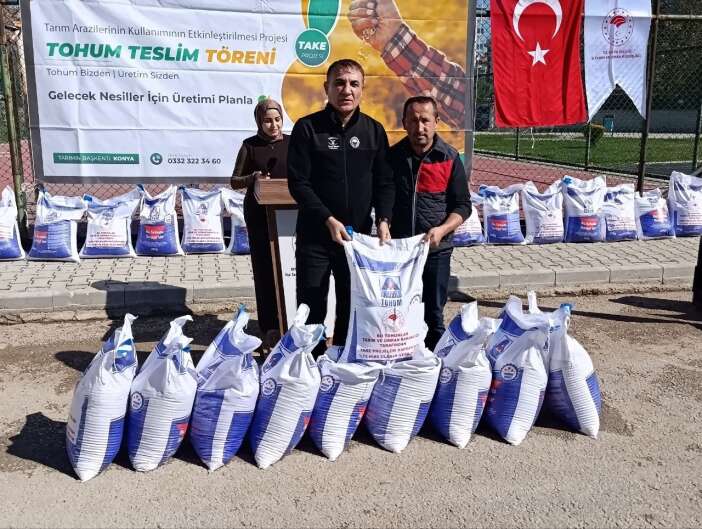 konyada-nadas-alanlari-uretime-kazandirilacak-ciftciye-30-tonluk-destek-saglandi