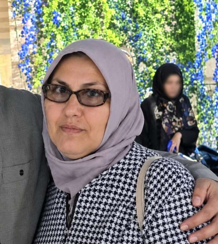 metrelerce-havaya-savrulan-kadin-hayatini-kaybetti-oglu-adalet-istiyor