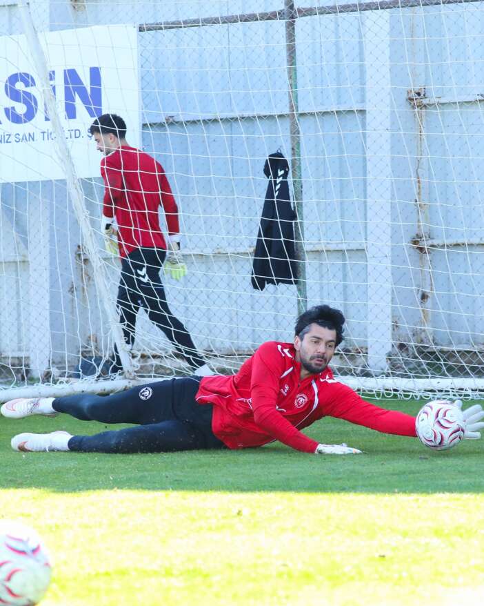 zor-gunler-geciren-konyaspor-genclerbirligine-bileniyor