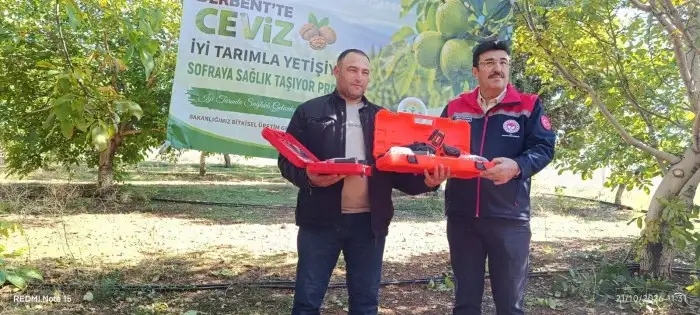 konyada-ceviz-bahcelerinde-cifte-sevinc-hasat-ve-destek-ayni-anda-geldi