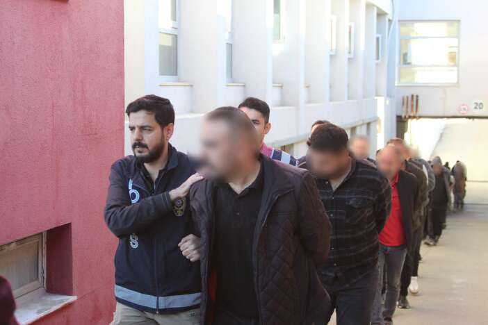 konya-dahil-7-ilde-sigorta-dolandiriciligi-operasyonu-79-supheli-adliyede