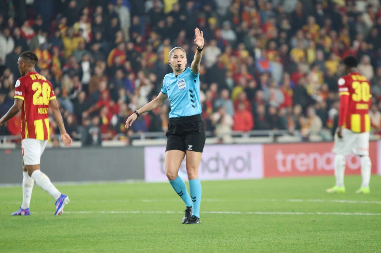 hakem-asen-albayrak-kimdir-kac-yasinda-nereli