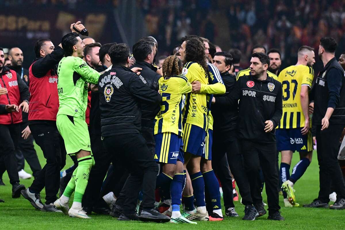 fenerbahceden-derbide-yasanan-olaylara-iliskin-aciklama